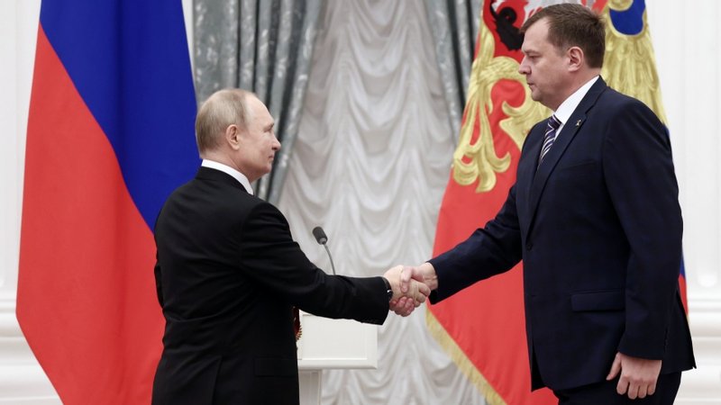 البنك المركزي المغربي يرفع سعر الفائدة الأساسي 50 نقطة أساس إلى 2.5%LIBRAYR