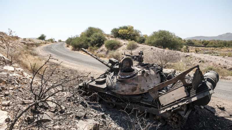 أربعة قتلى في ضربة روسيا على مبنى في مدينة ميكولاييف بجنوب أوكرانيا (حاكم)