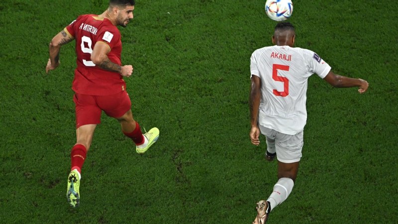 طالبان تنحي باللوم على مقاتلين أجانب بتنظيم الدولة الإسلامية في الهجوم على سفارة باكستان